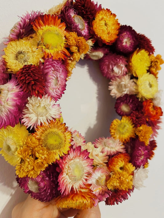 Sun-Kissed Strawflower Wreath